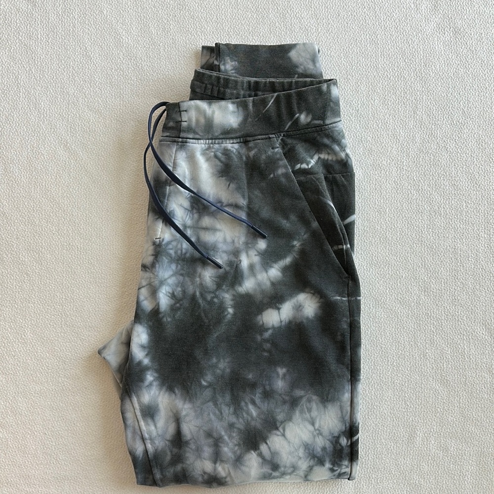 Men’s Lululemon Jogger Pants Size Medium